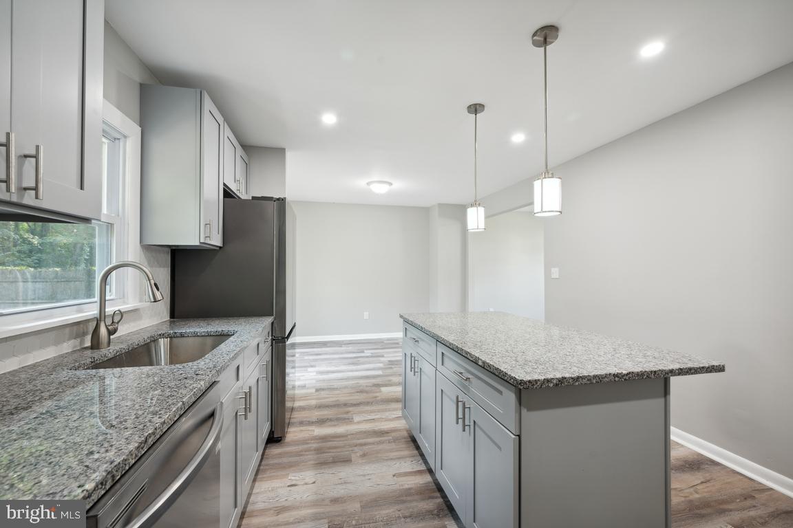 39 Joans Ln