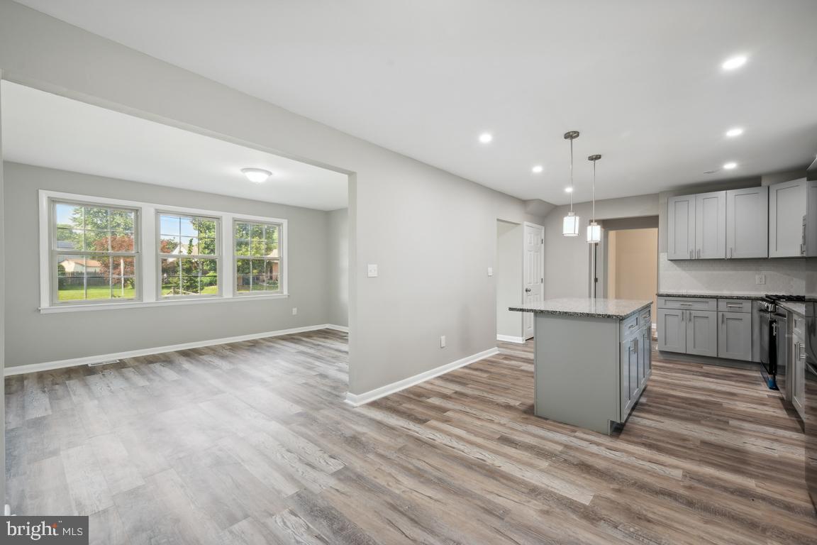 39 Joans Ln