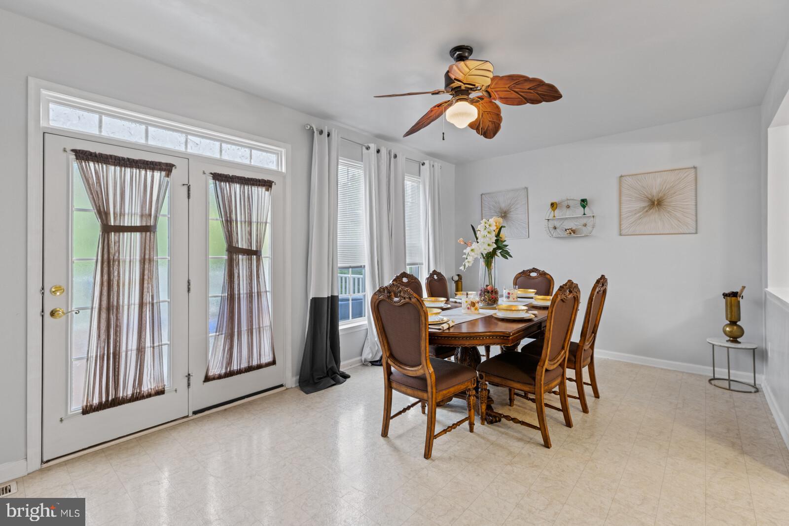 66 Colts Neck Dr