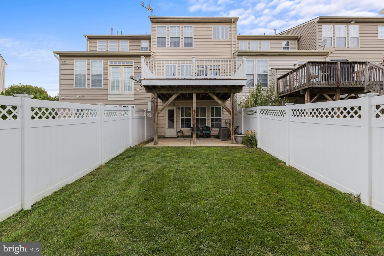 66 Colts Neck Dr