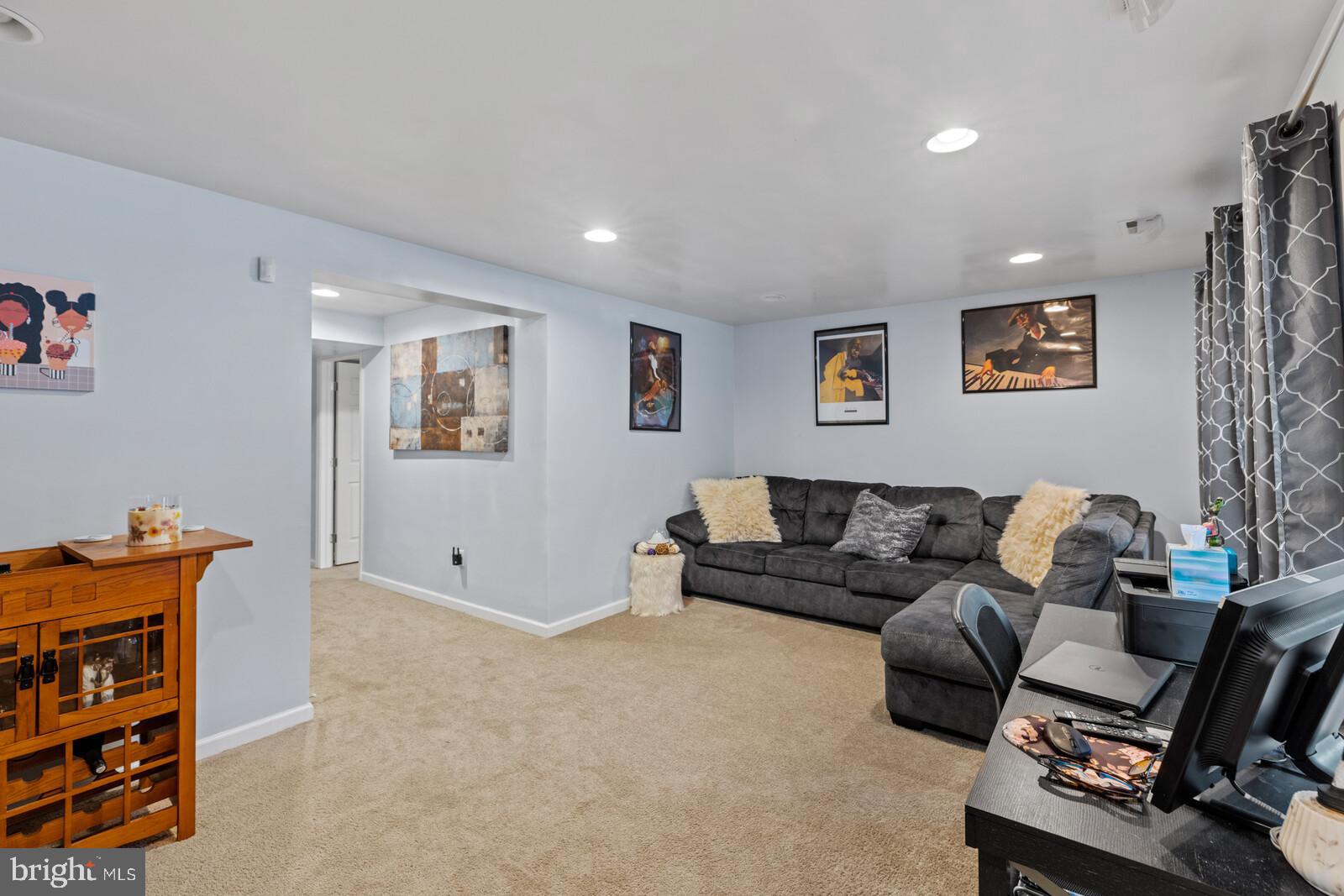 66 Colts Neck Dr