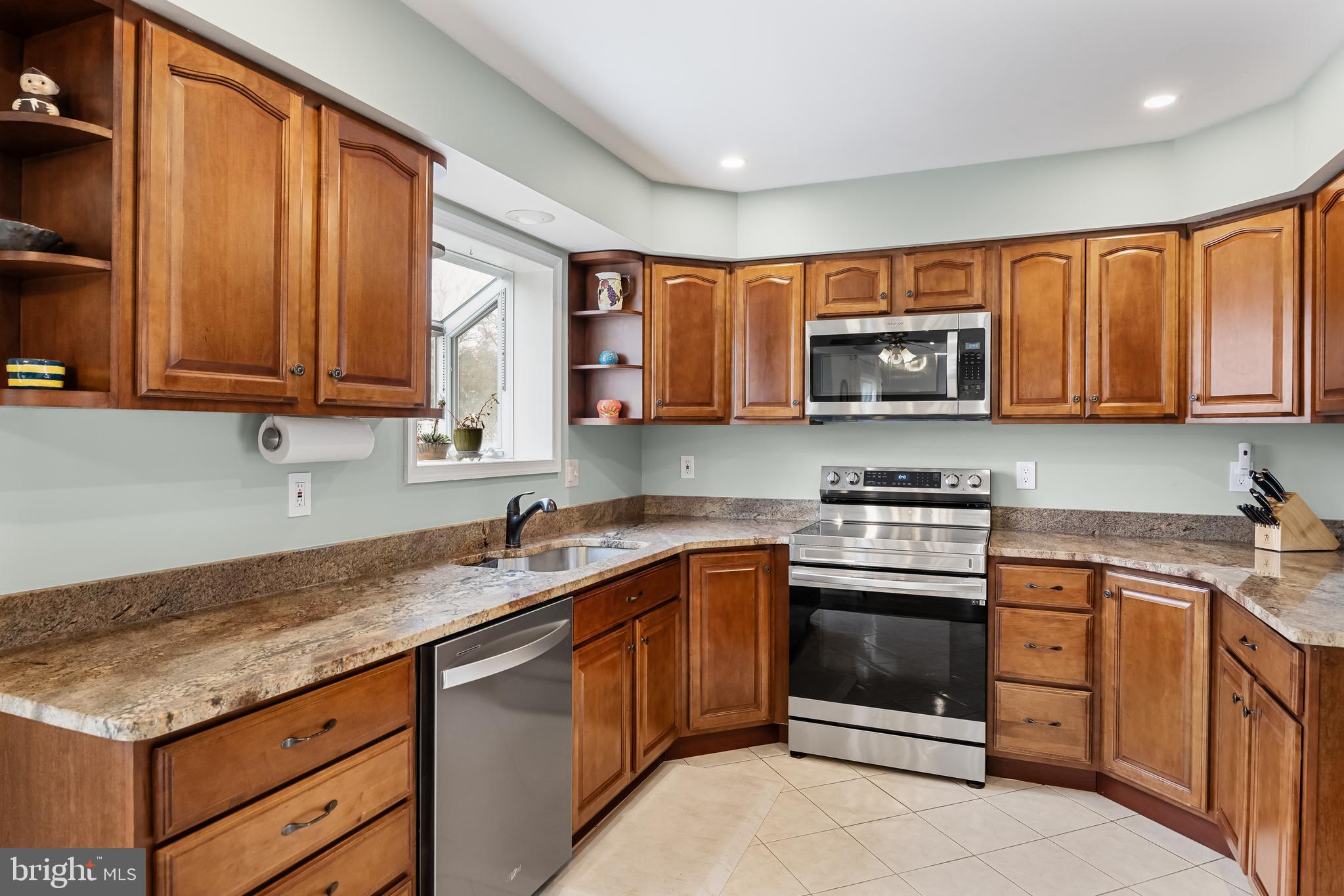 10 Asperula Dr