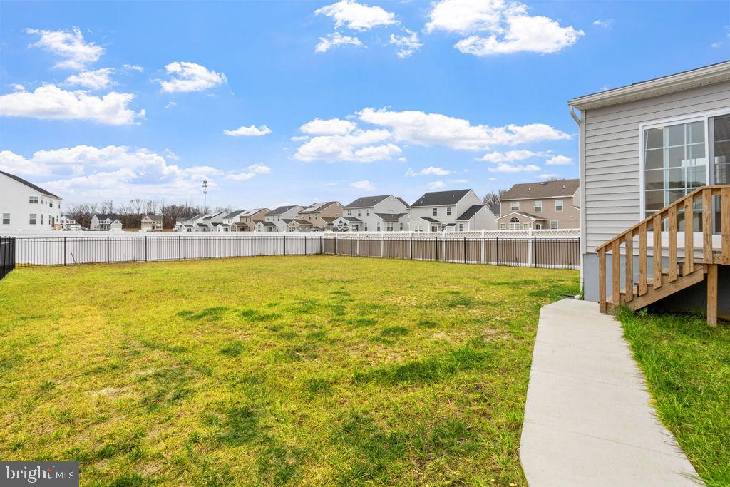 32 Cayuga Ct