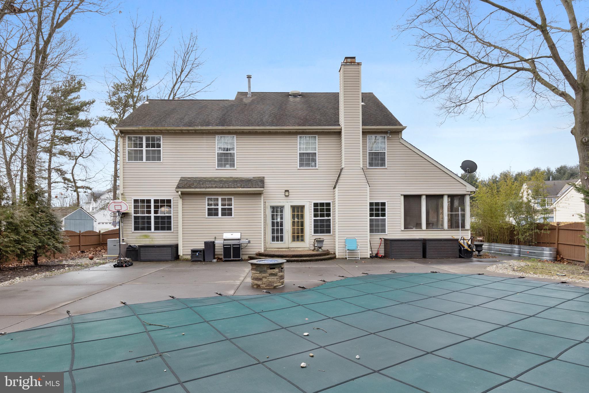 71 Aberdeen Dr