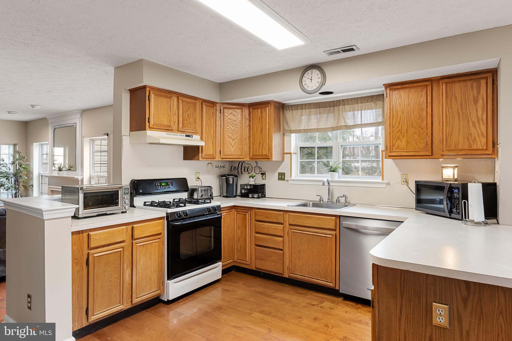 71 Aberdeen Dr
