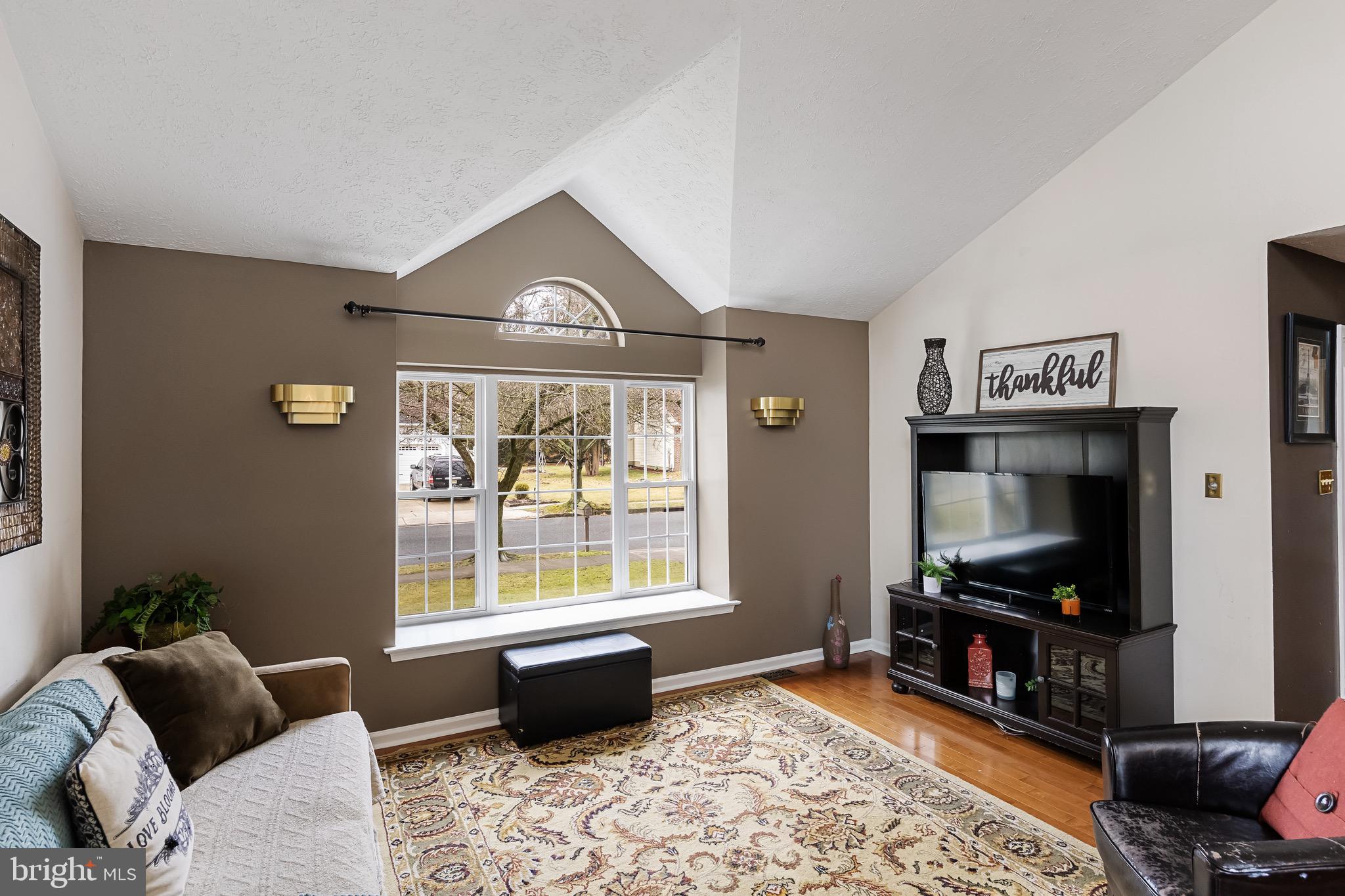 71 Aberdeen Dr