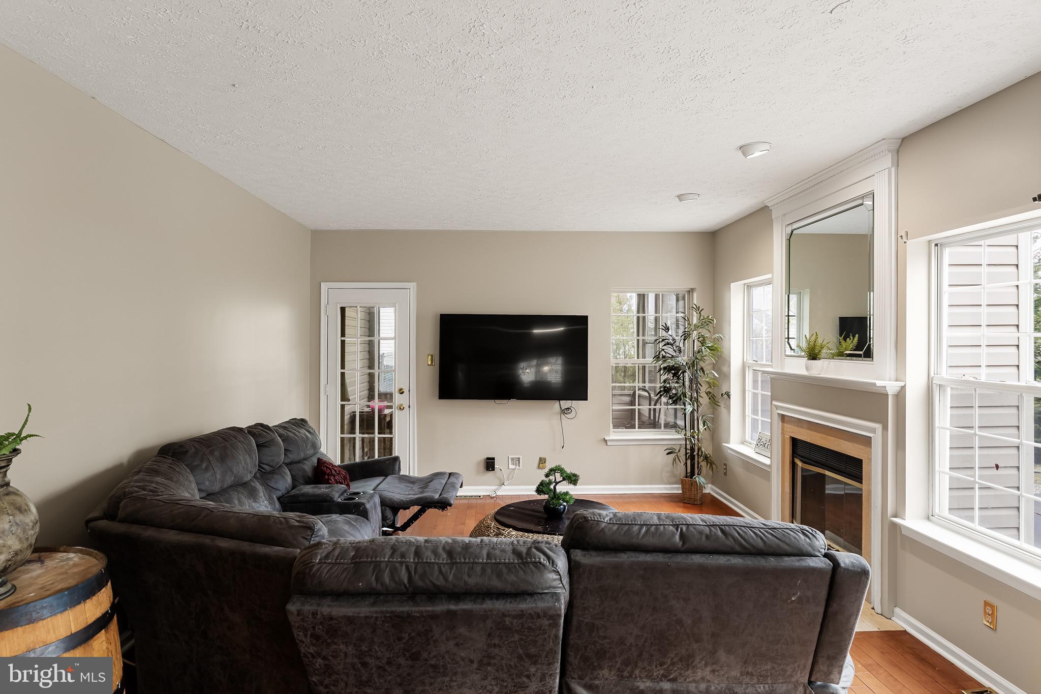 71 Aberdeen Dr