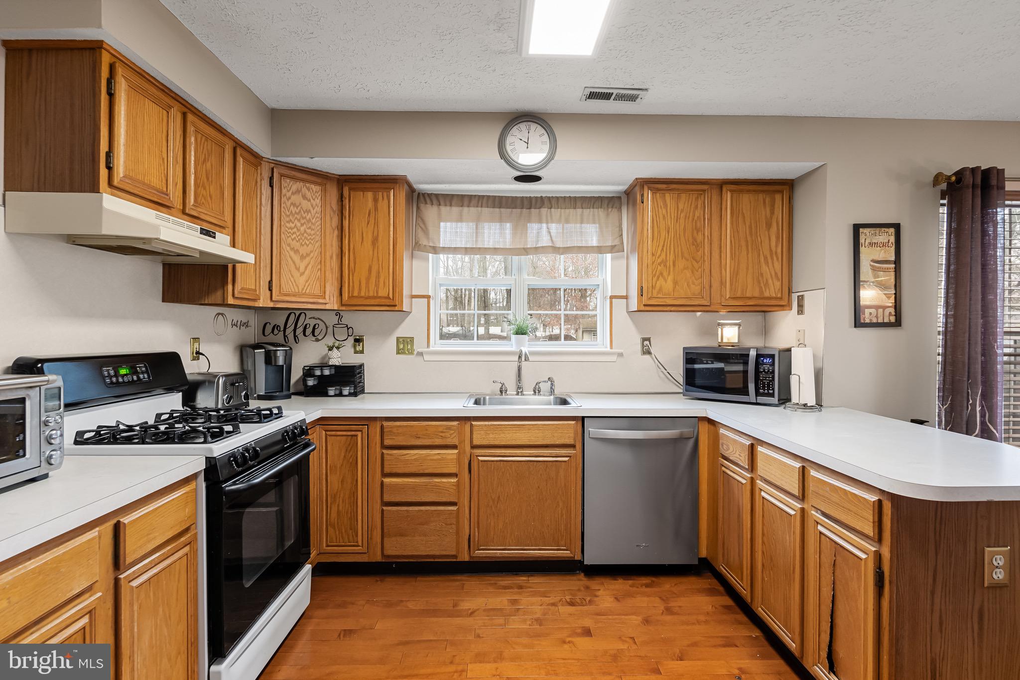 71 Aberdeen Dr