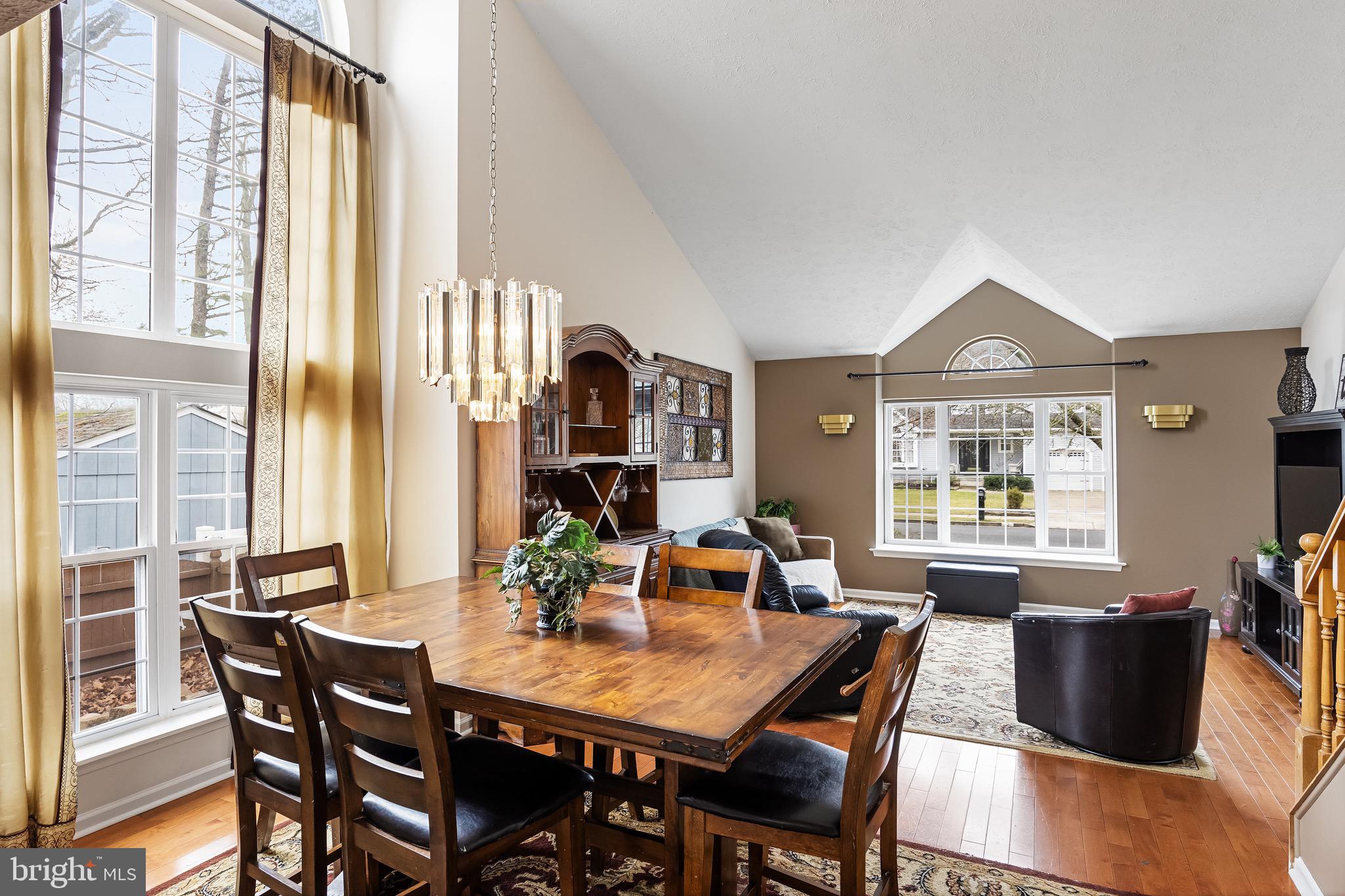 71 Aberdeen Dr