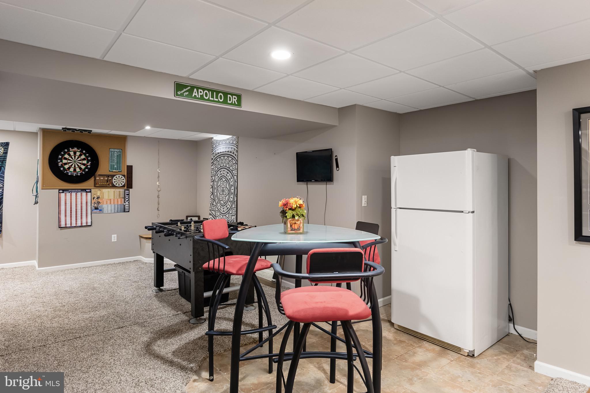 71 Aberdeen Dr