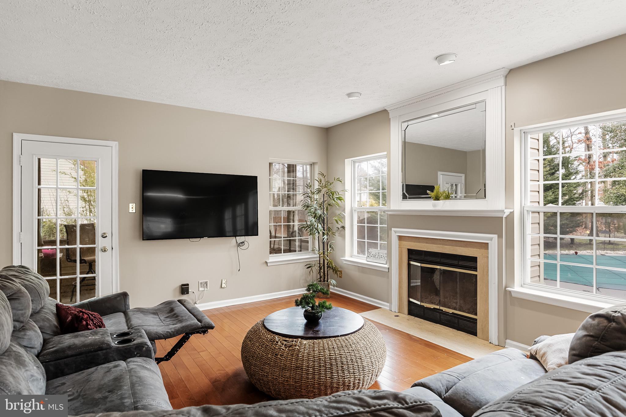 71 Aberdeen Dr