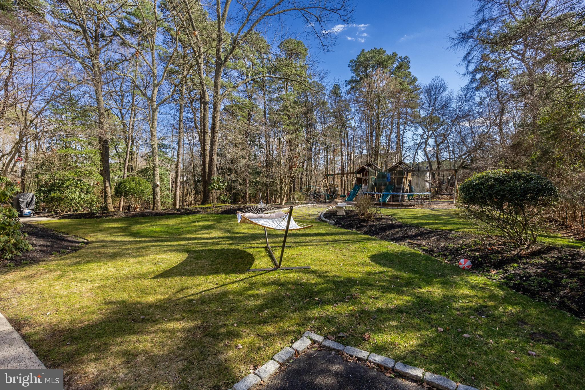 1 Elena Ct