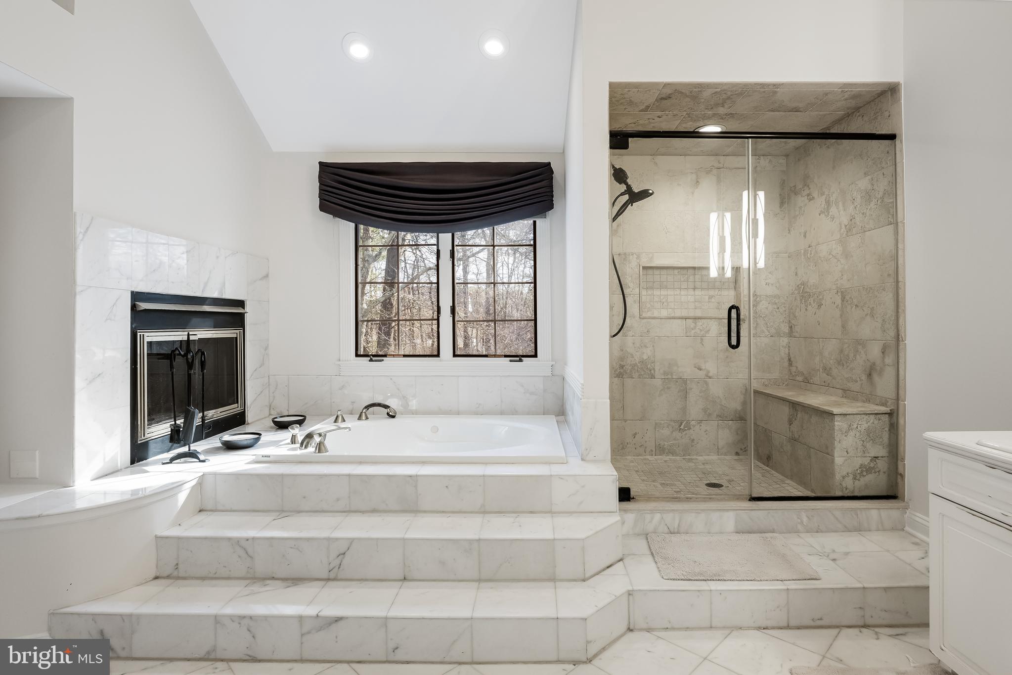 1 Elena Ct
