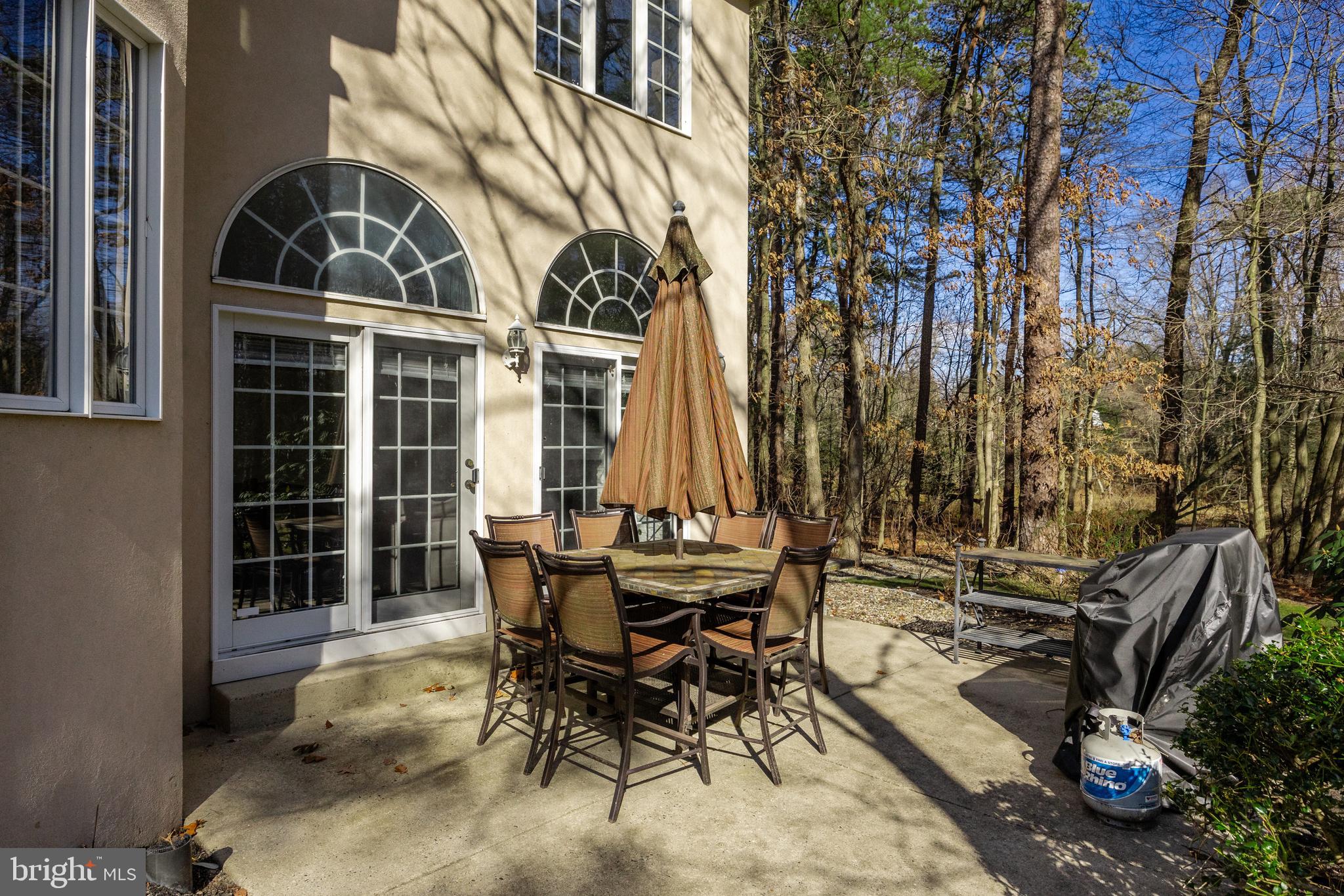 1 Elena Ct