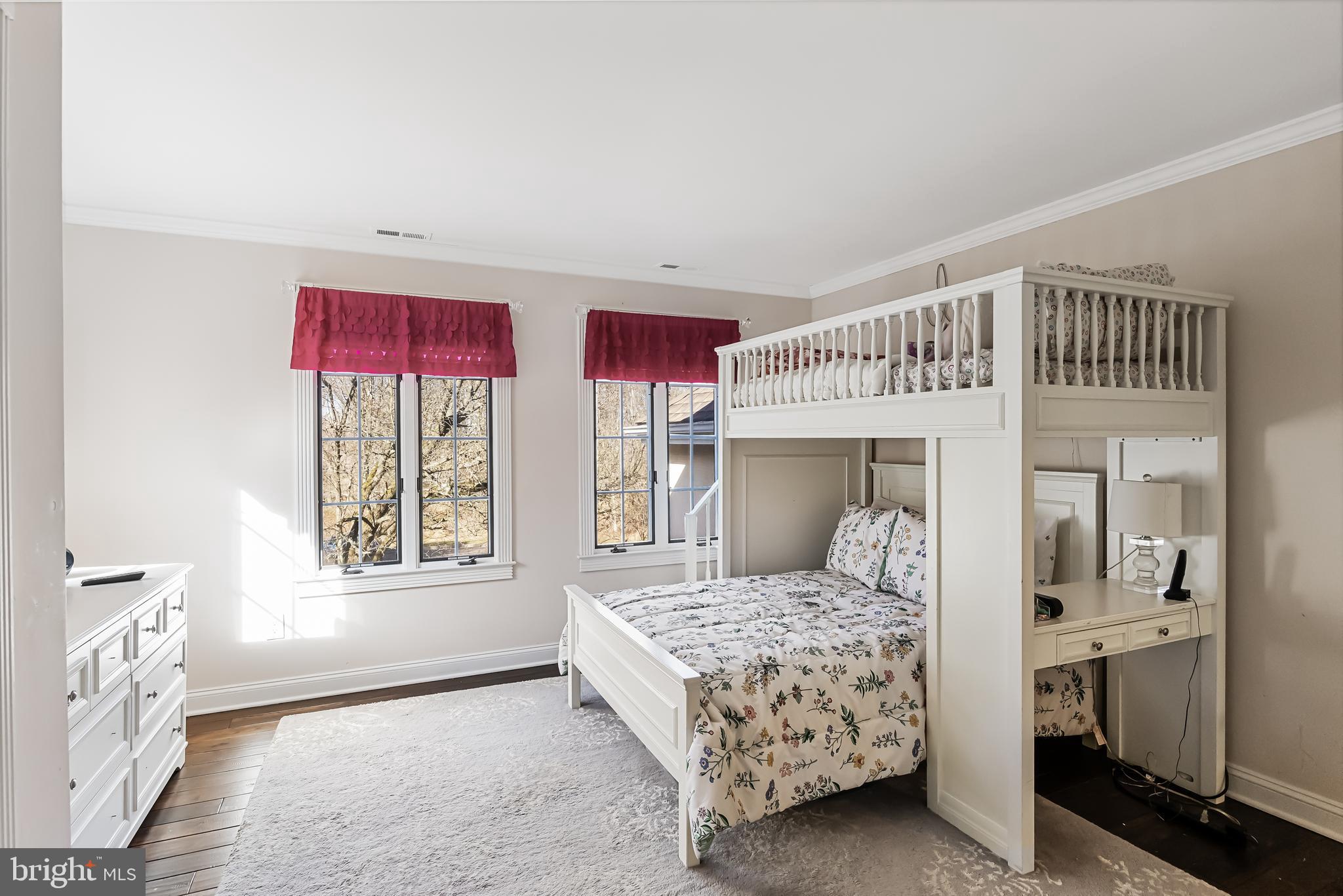 1 Elena Ct