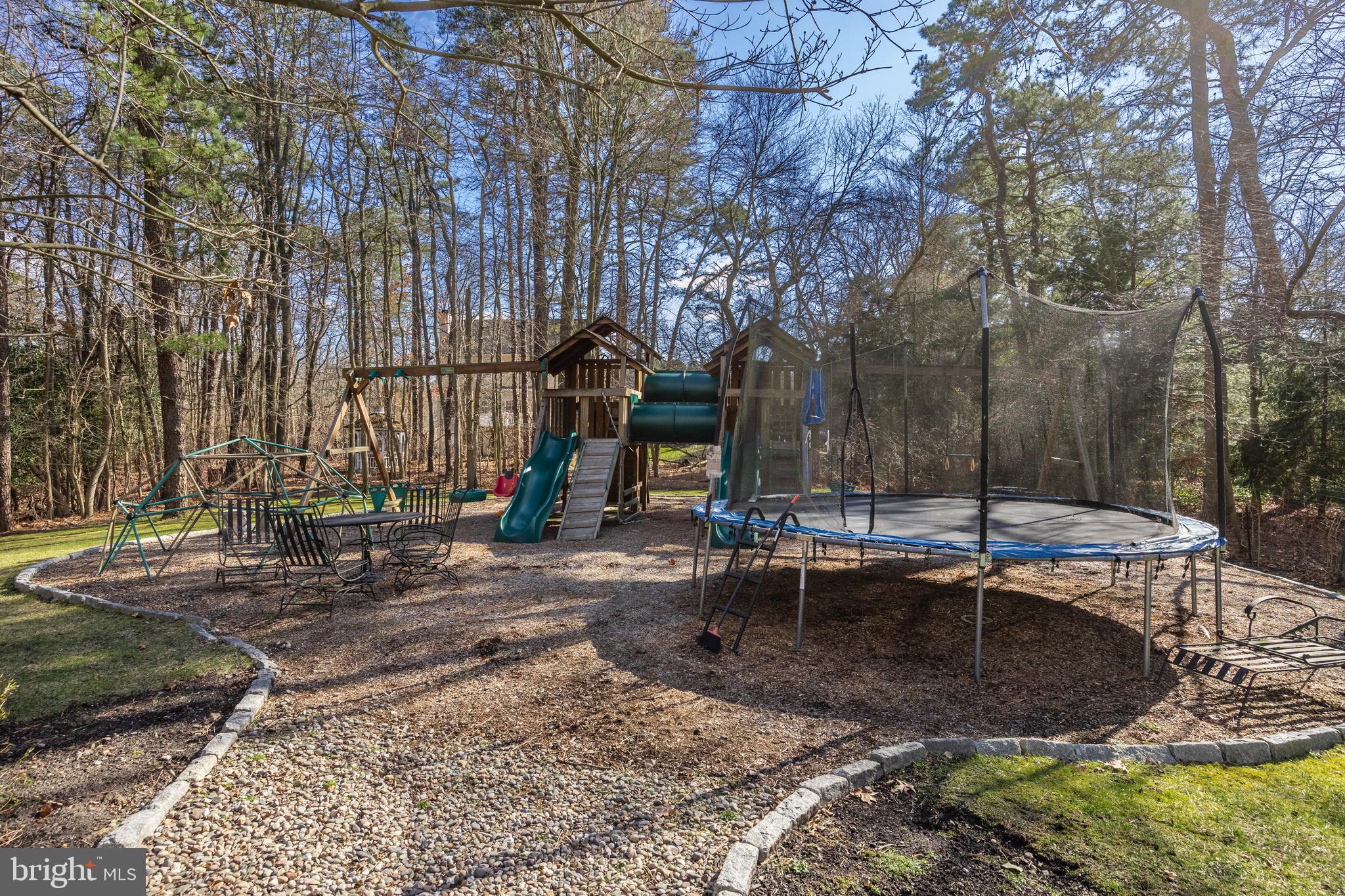 1 Elena Ct