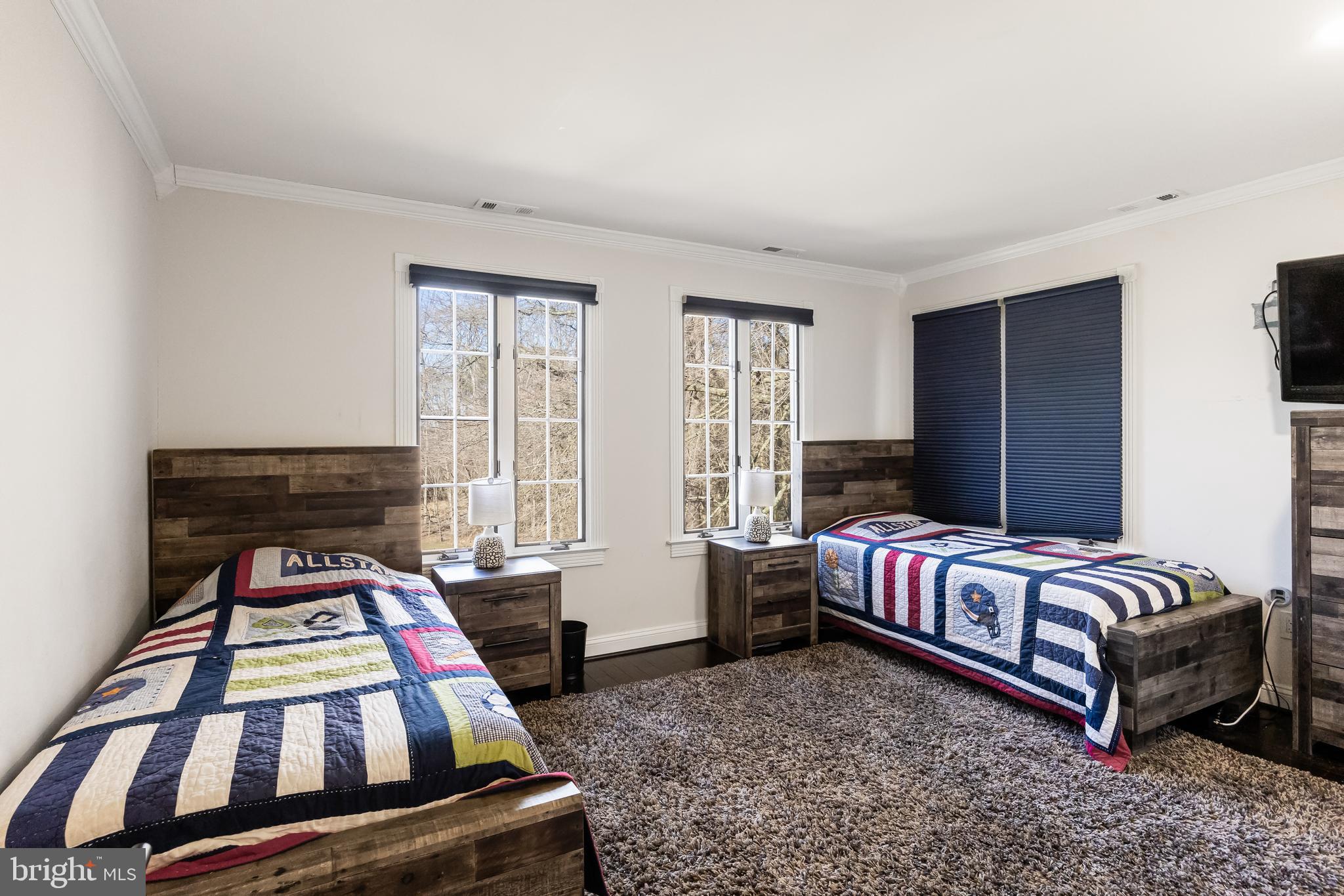 1 Elena Ct