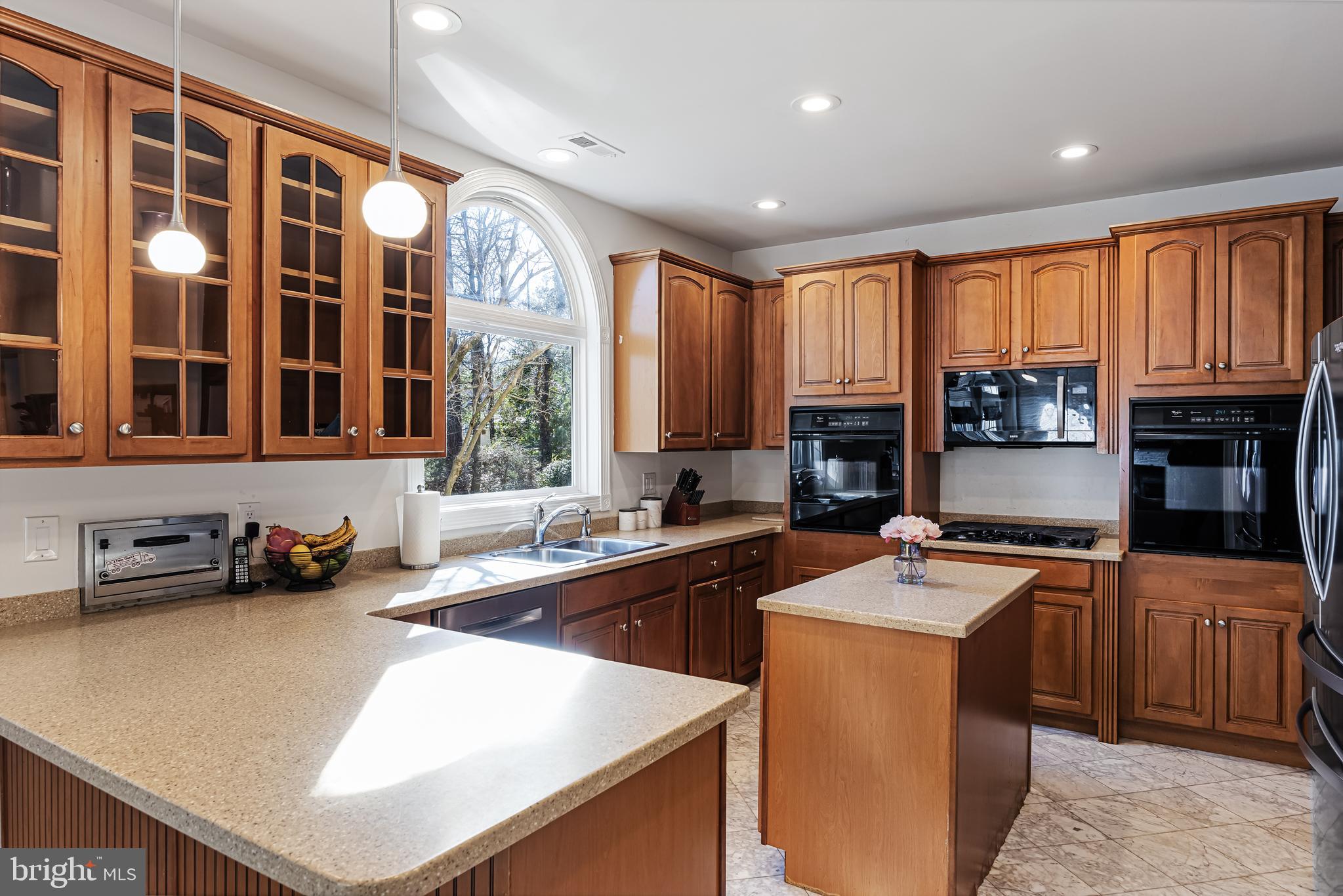 1 Elena Ct