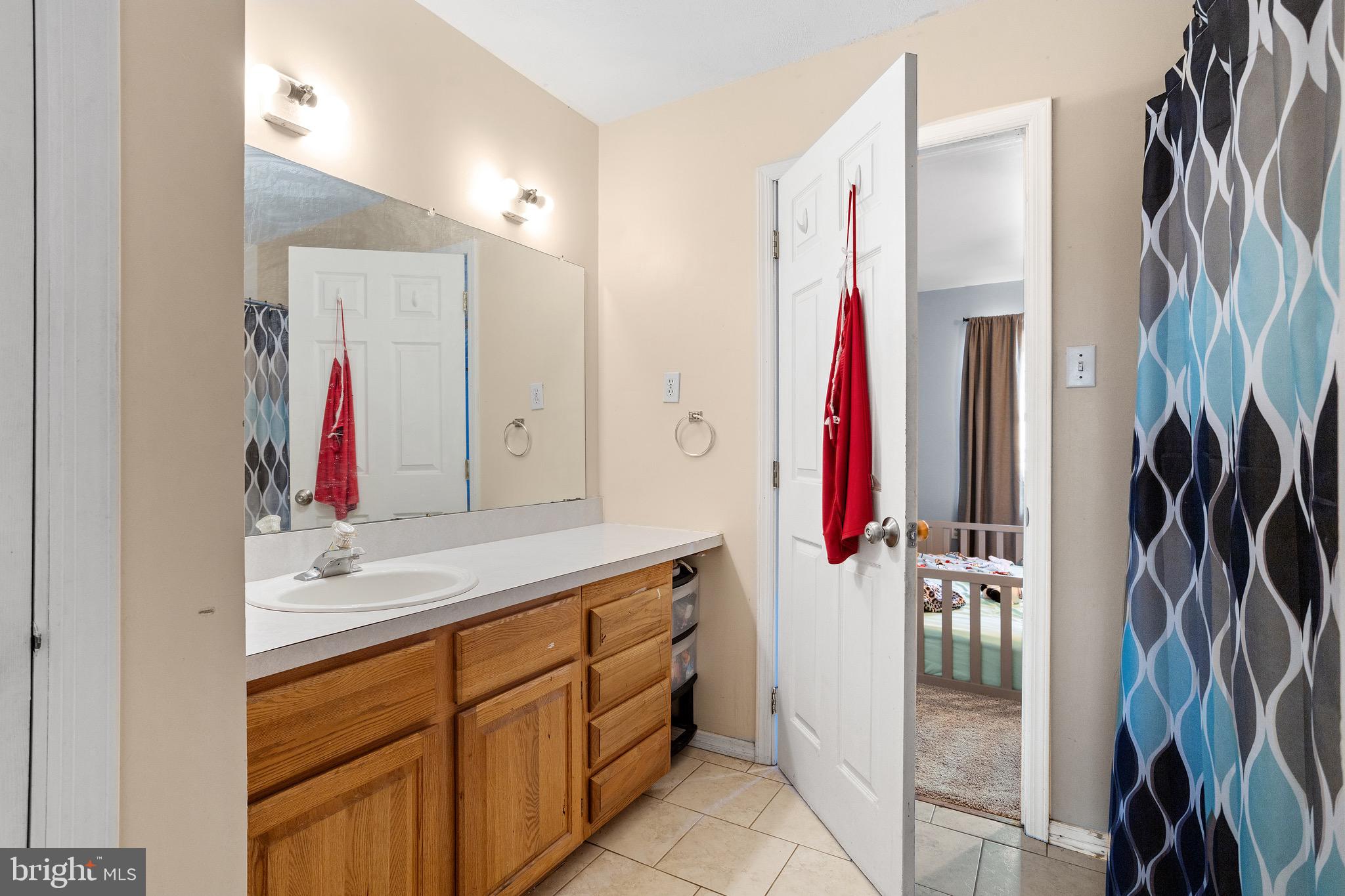2227 Laurie Ct
