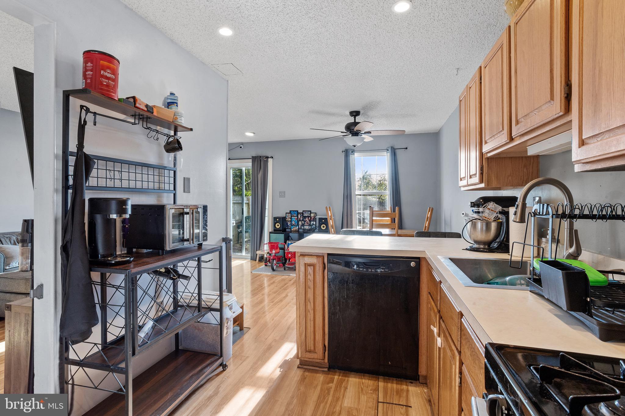 2227 Laurie Ct