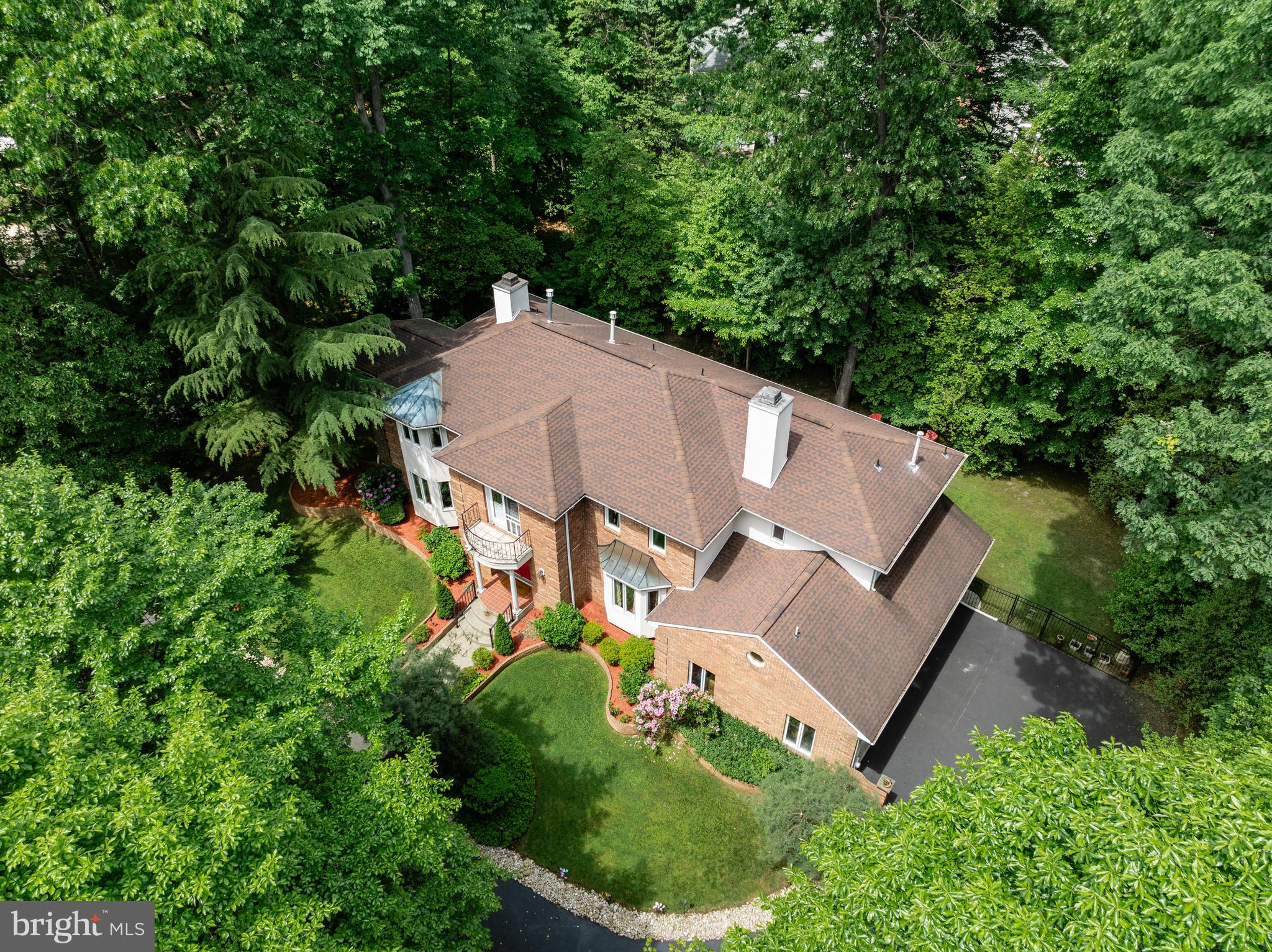 1402 White Horse Rd