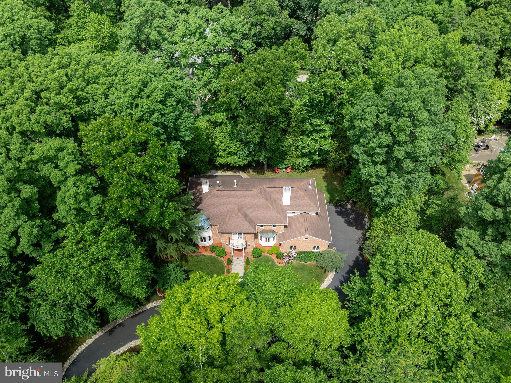 1402 White Horse Rd