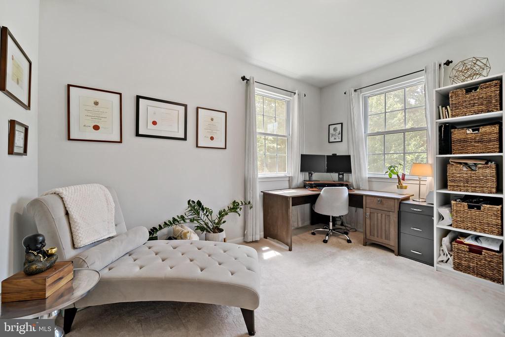 9 Lynn Ct