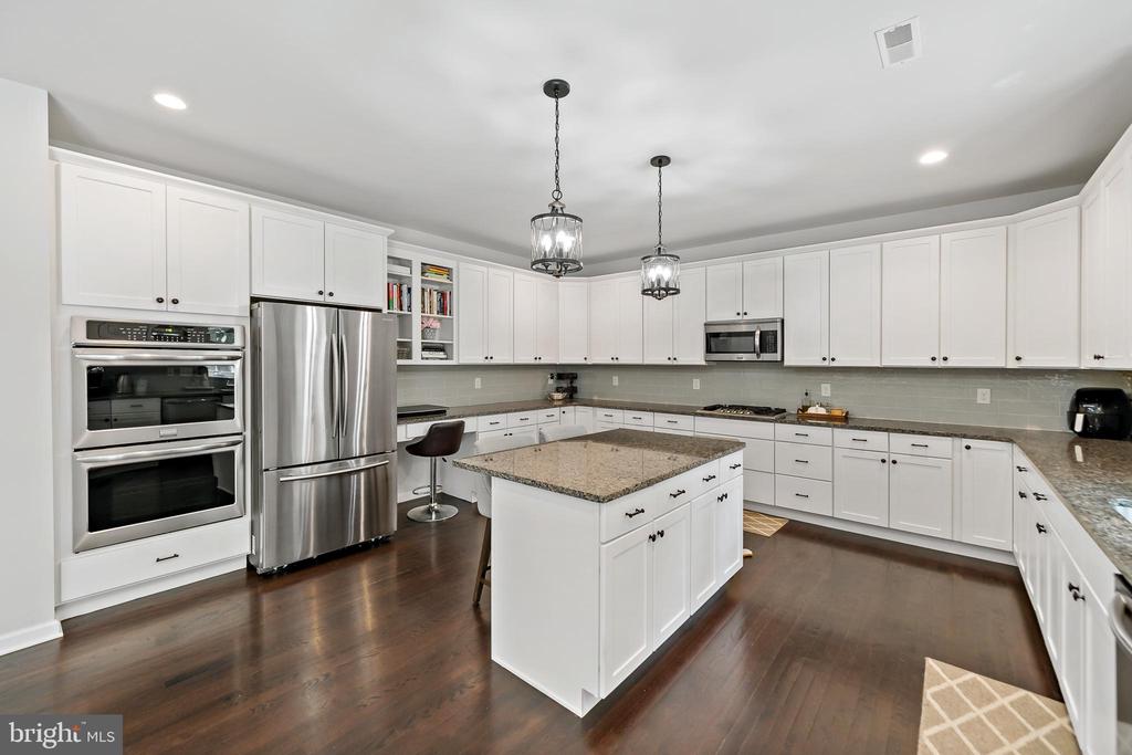 9 Lynn Ct