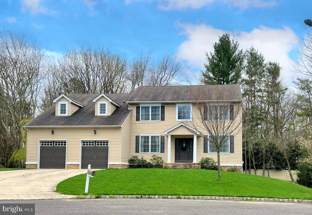 9 Lynn Ct