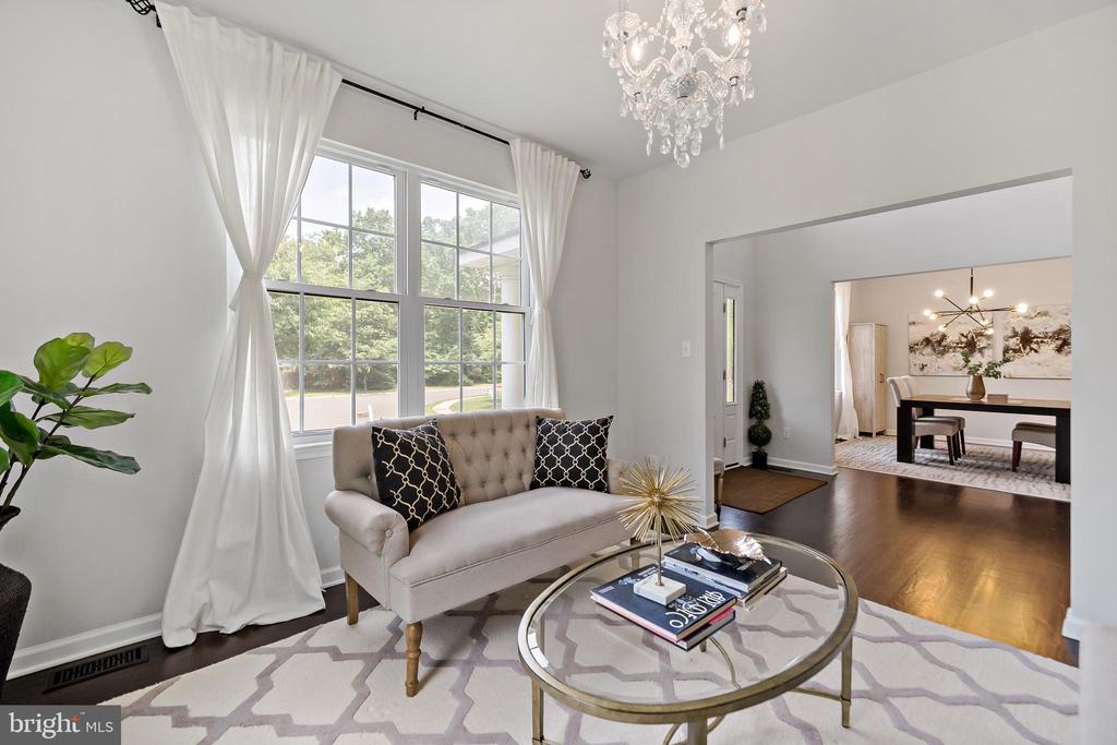 9 Lynn Ct