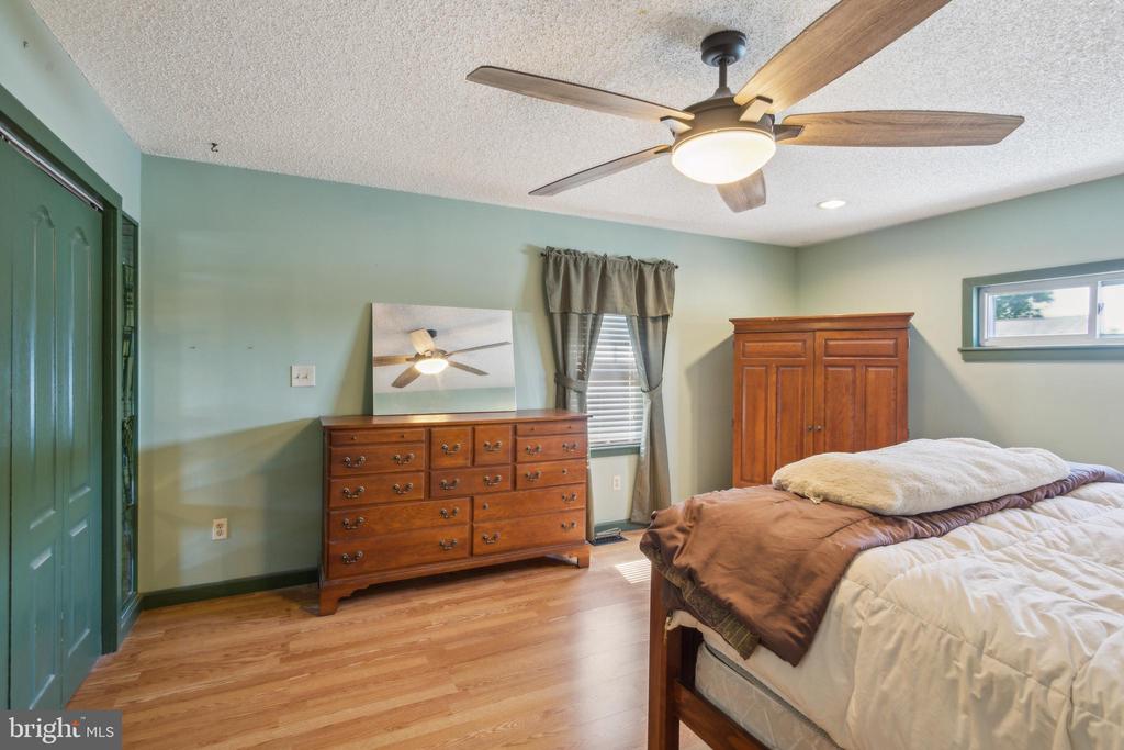 207 Lehigh Ave