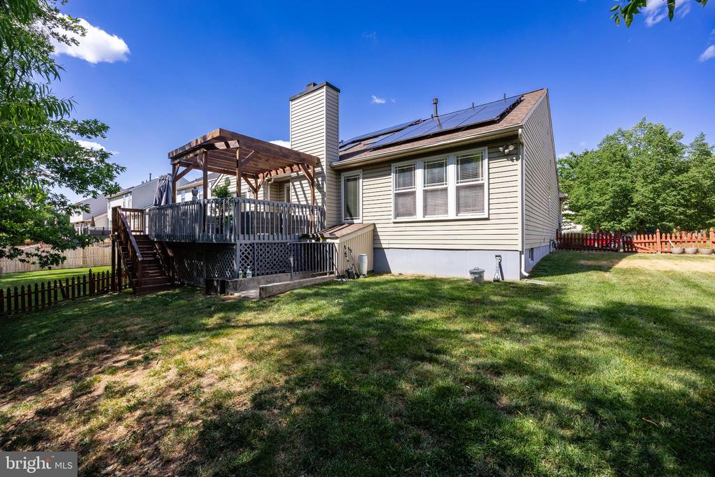 113 Europa Blvd