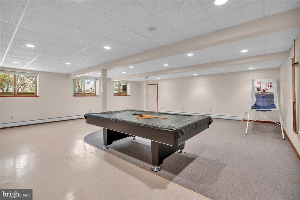 24 Lippincott Ave