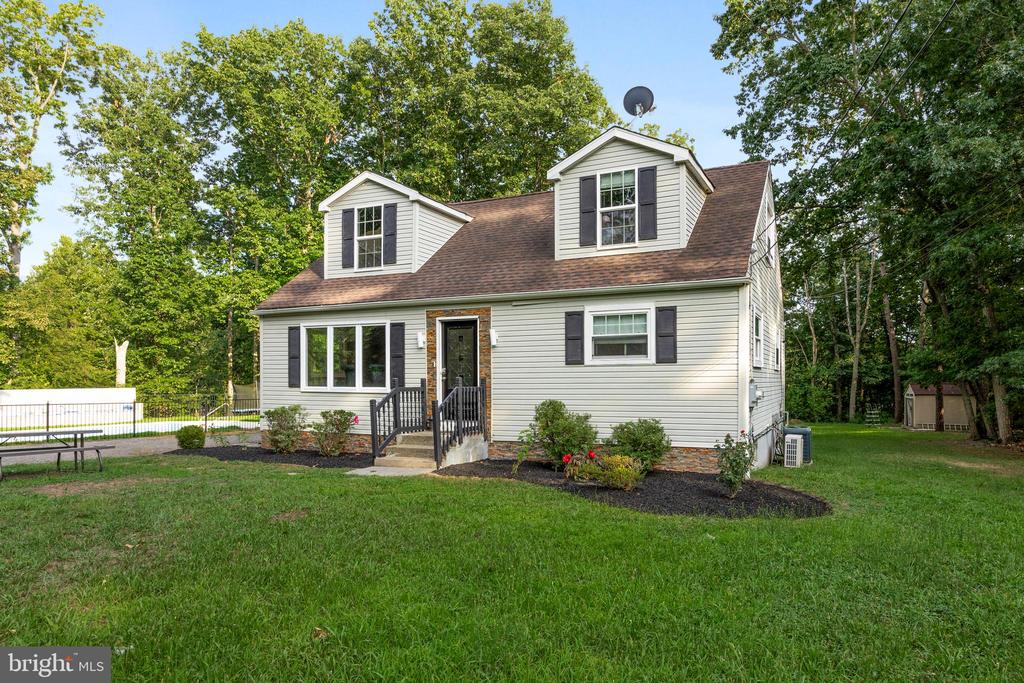 545 Hickstown Rd