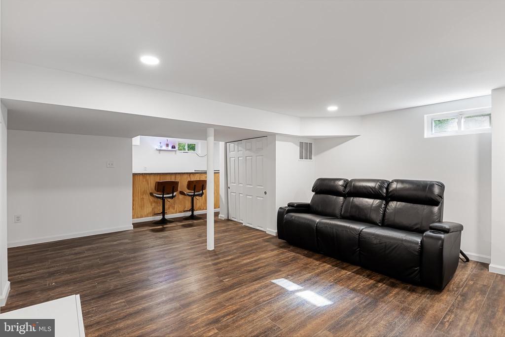 545 Hickstown Rd
