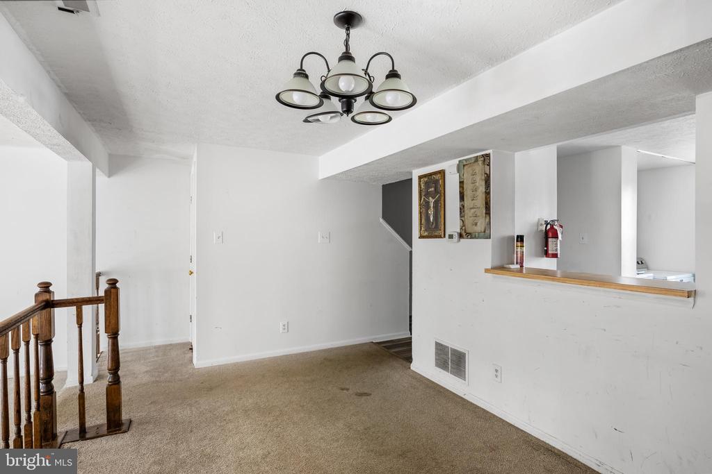 127 Villa Knoll Ct