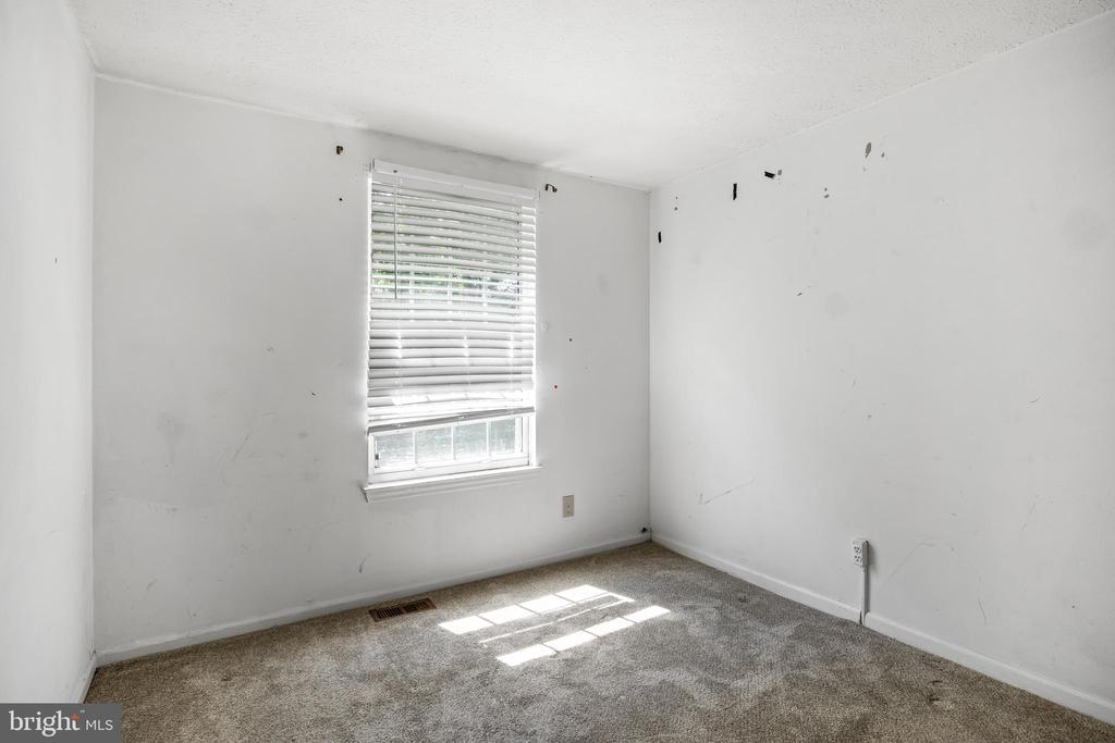 127 Villa Knoll Ct