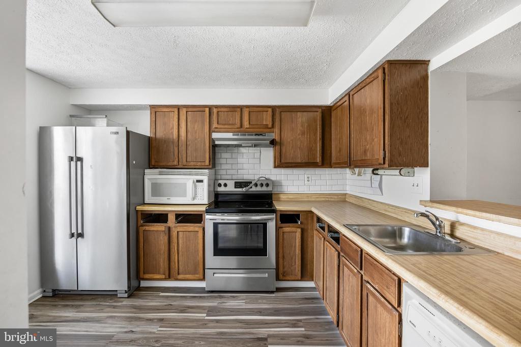 127 Villa Knoll Ct