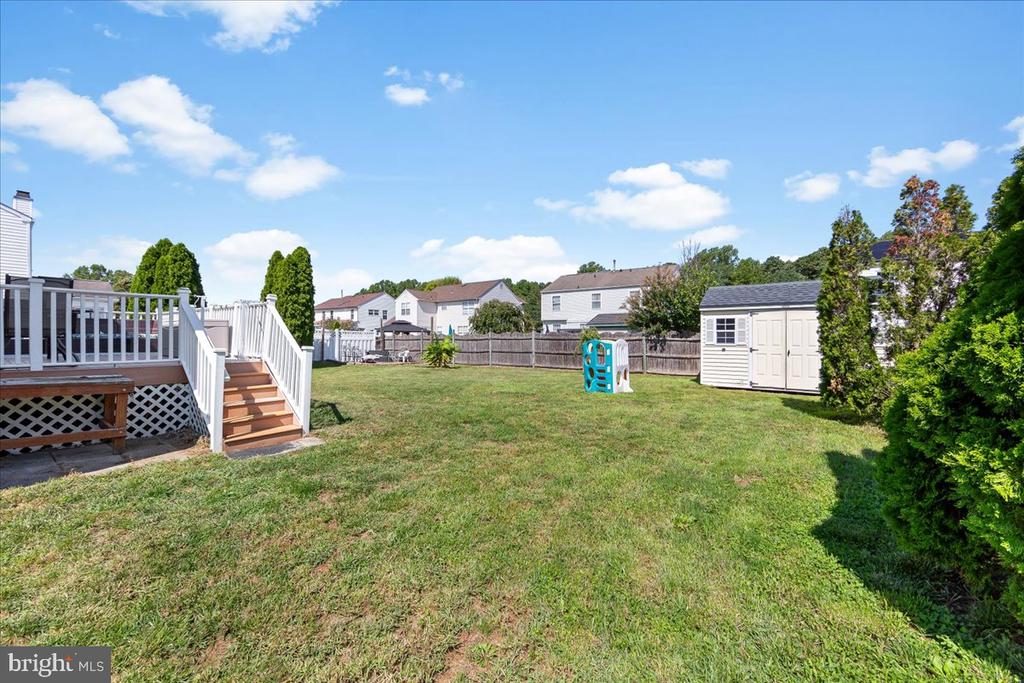 42 Charleston Dr
