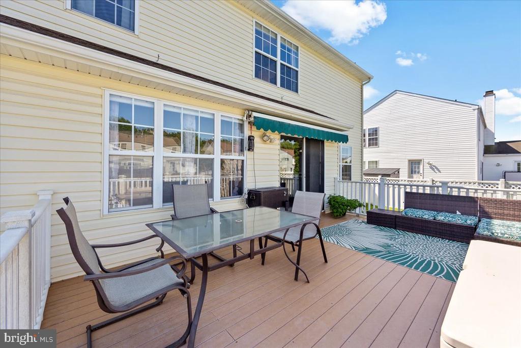 42 Charleston Dr