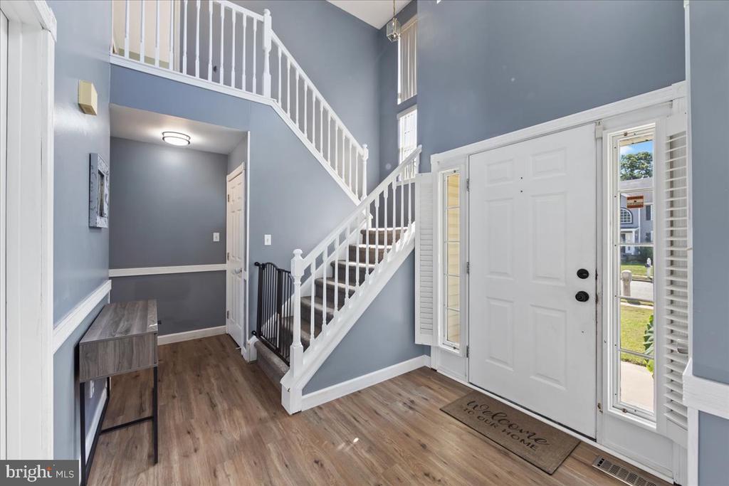 42 Charleston Dr