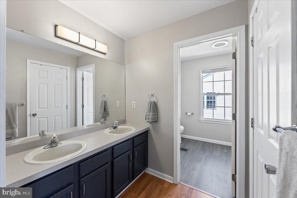 42 Charleston Dr