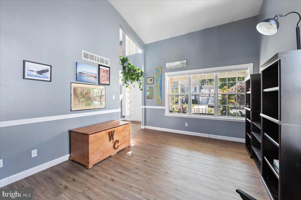 42 Charleston Dr