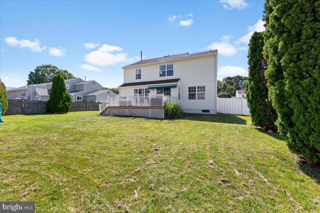42 Charleston Dr