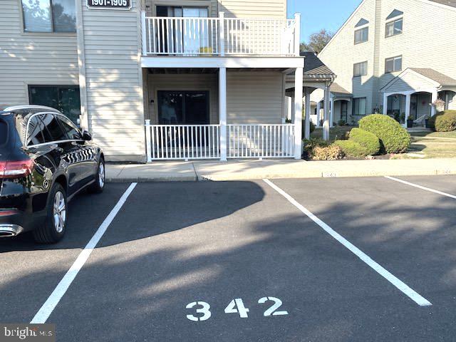 1901 Roberts Way