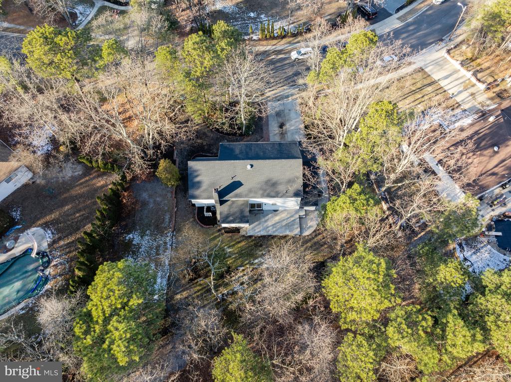 42 Eastwood Dr