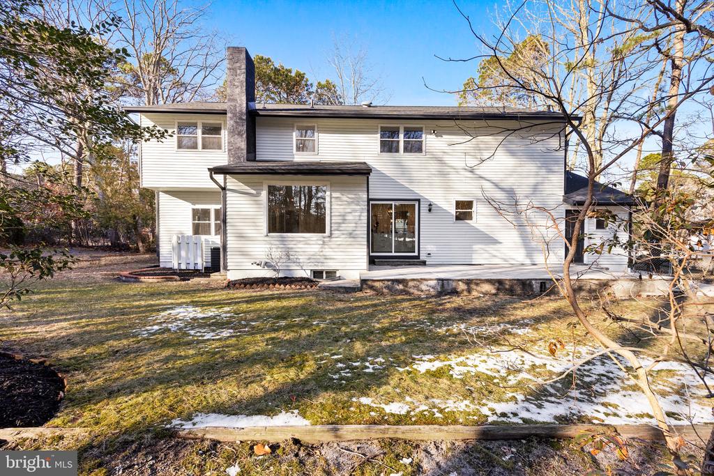 42 Eastwood Dr