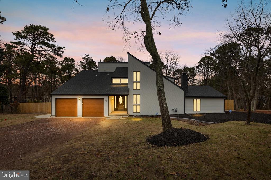 40 Woodhurst Dr