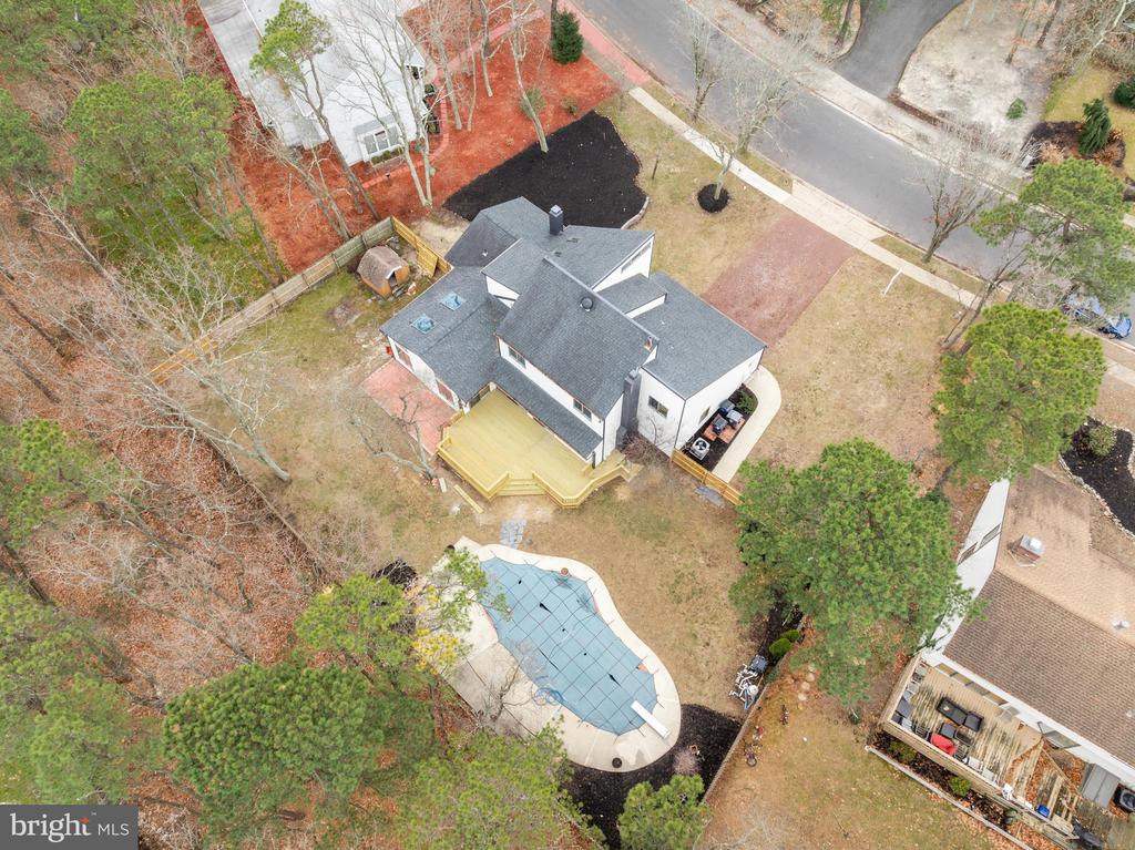 40 Woodhurst Dr