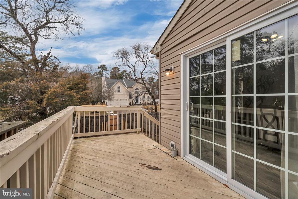 55 Coachlight Dr